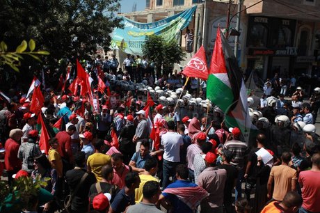 تظاهرات فلسطینی‌ها برای آشتی ملی و پایان دودستگی